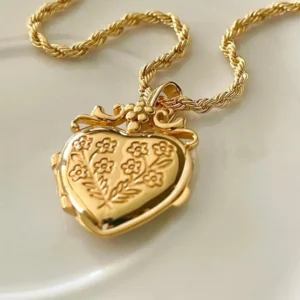 Vintage Gold Heart Locket Necklace Heart Shaped Locket Pendants Openable Photo Frame Charm Necklace For Women Men Jewelry Gift